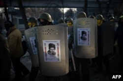 Революція гідності. Учасники Самооборони Майдану, Київ, 6 лютого 2014 року
