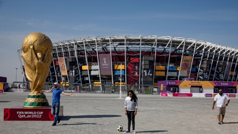 Чемпіонат світу з футболу: організатори заборонили продаж пива на стадіонах