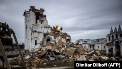 Трагічний символізм зруйнованого російськими обстрілами монастиря УПЦ (МП) – фотосвідчення